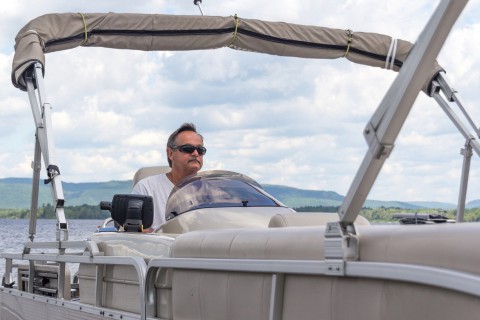 Boat Dealers in Oklahoma Help You Decide: To Pontoon or Not to Pontoon ...